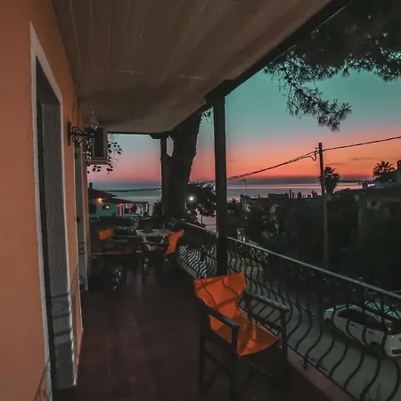 Karnagio Vasilas * Агия-Параскеви