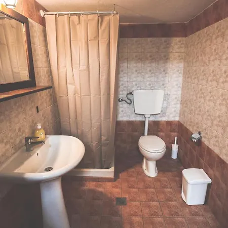 Karnagio Vasilas * Агия-Параскеви