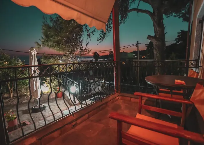 Karnagio Vasilas * Agia Paraskevi (Kassandra)