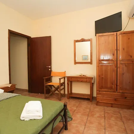 Karnagio Vasilas * Agia Paraskevi (Kassandra)