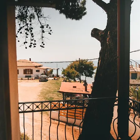 Karnagio Vasilas Agia Paraskevi (Kassandra)